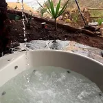 Alessia With Jacuzzi ,garden & Swimming Pool *