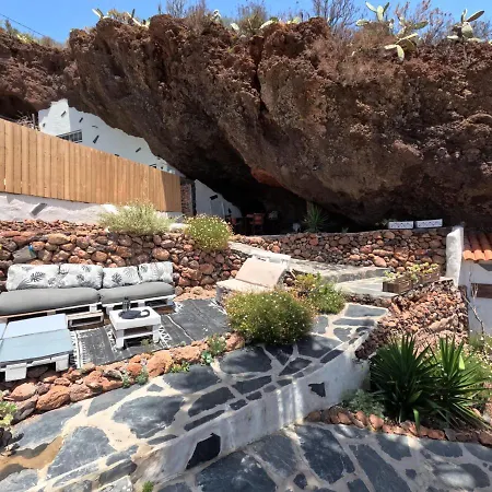 Alessia With Jacuzzi ,garden & Swimming Pool Tatil Evi