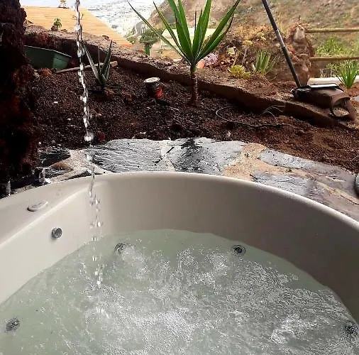 Alessia With Jacuzzi ,garden & Swimming Pool *