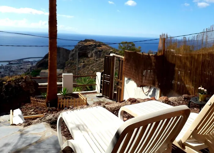 Vakantiehuis Alessia With Jacuzzi ,garden & Swimming Pool Santa Cruz de Tenerife