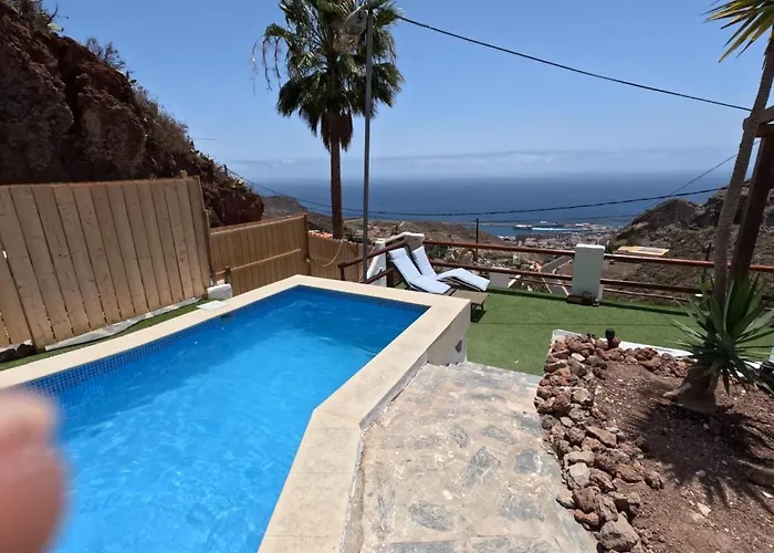 Alessia With Jacuzzi ,garden & Swimming Pool Santa Cruz de Tenerife