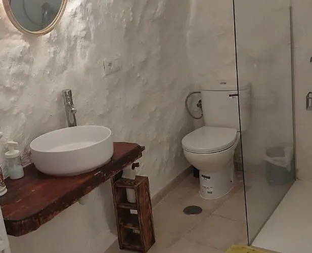 Alessia With Jacuzzi ,garden & Swimming Pool Santa Cruz de Tenerife