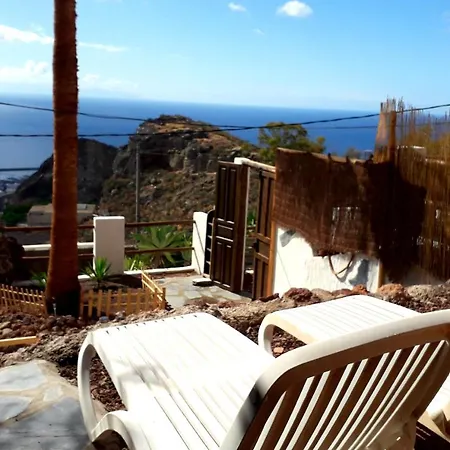 Vakantiehuis Alessia With Jacuzzi ,garden & Swimming Pool Santa Cruz de Tenerife